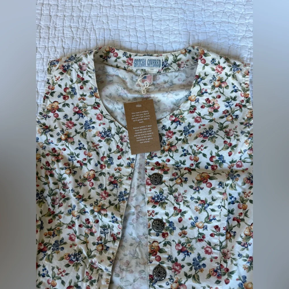 Vintage Cotton Floral Quilted Vest - Picture 2 of 7